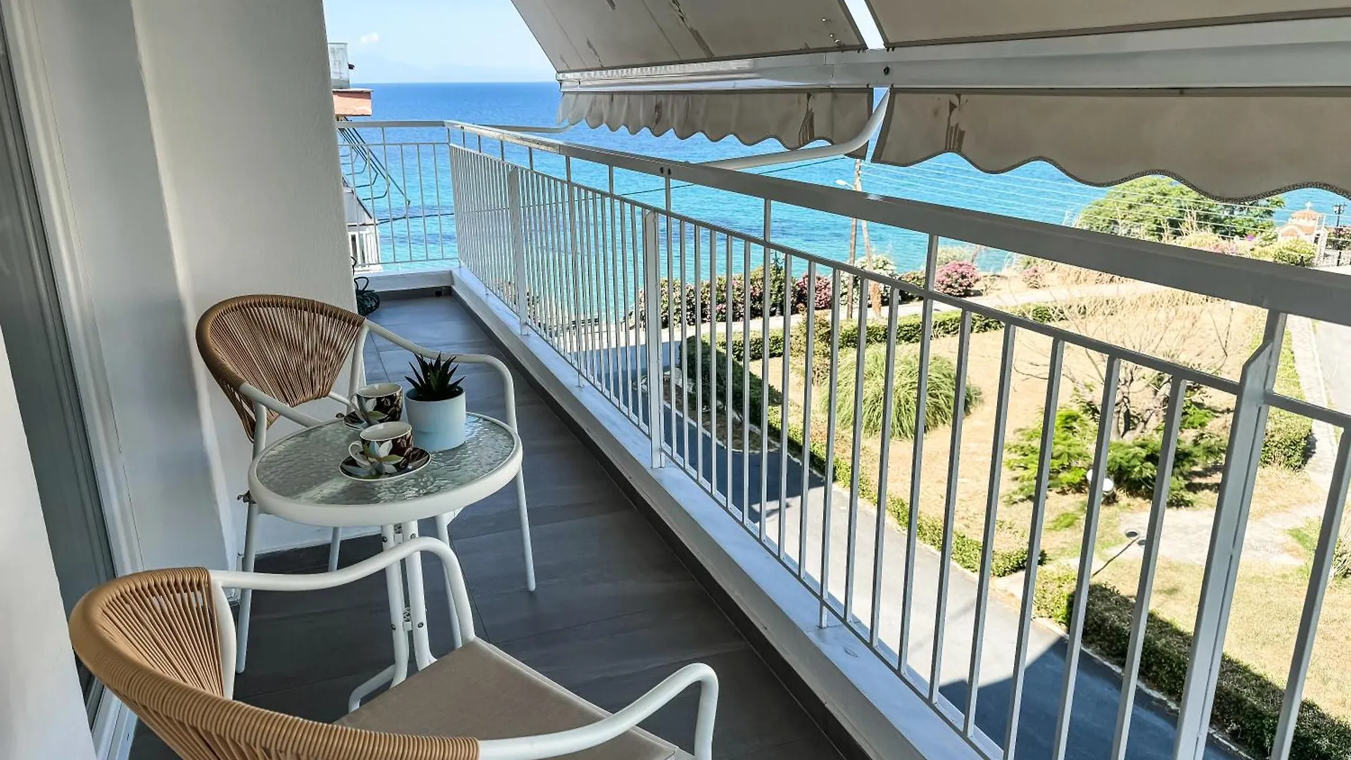 G&G Seaside Apartment Nea Kallikrateia